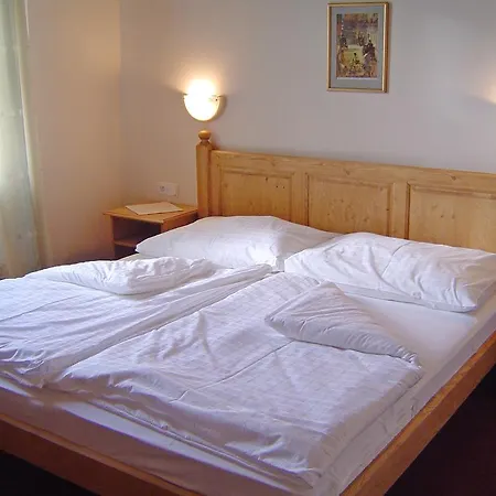 Zamek 3*